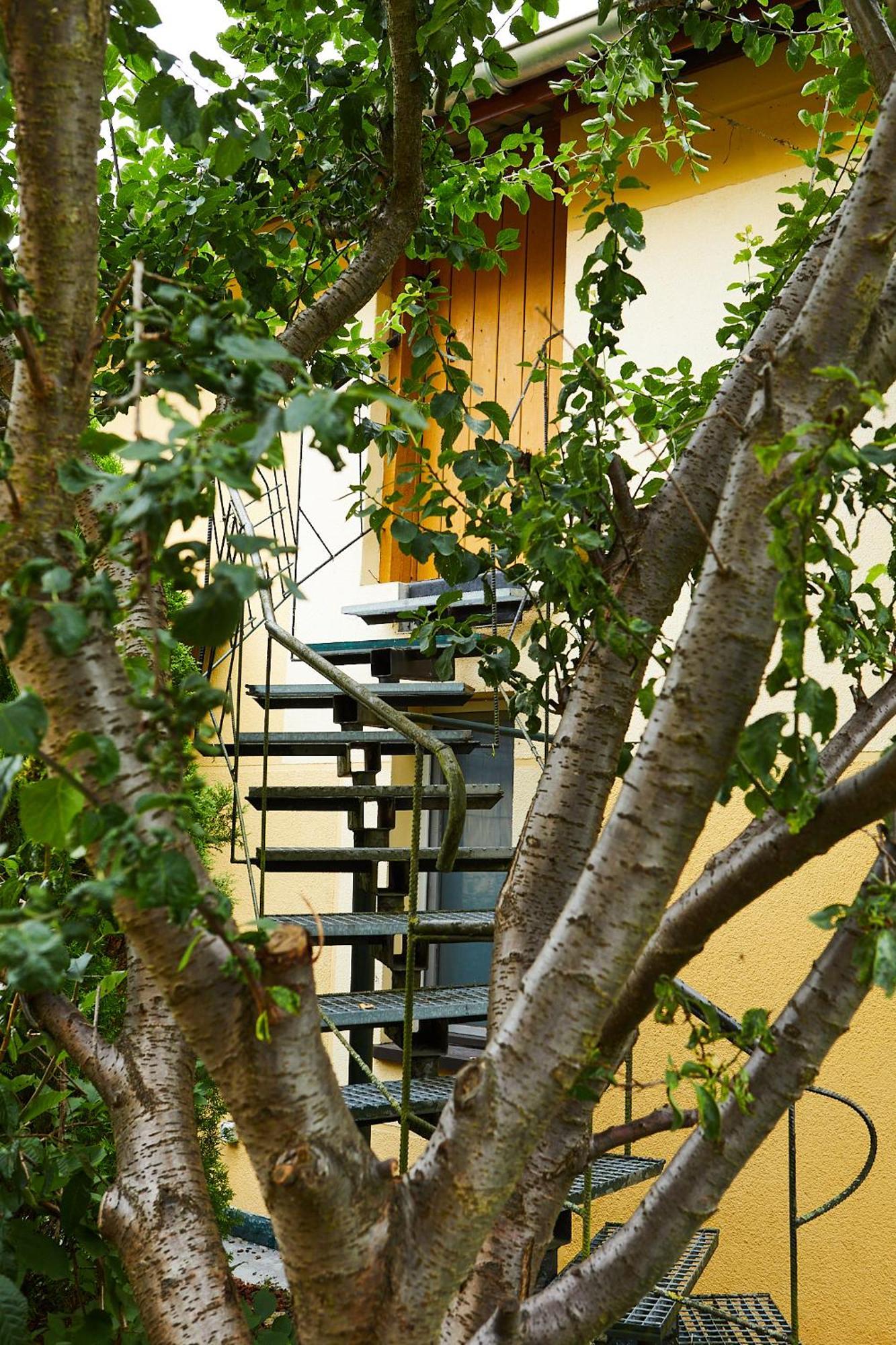 Guesthouse With 3 Apartments, Just Outside Berlin, Near To Tesla Burig Exterior photo